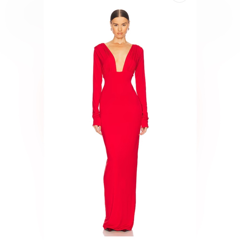 Helsa Jersey Deep V Maxi Dress in Chile, xs